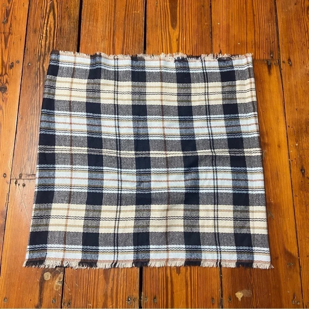 Look by M Rosarita Infinity Scarf OS Navy Cream Tan Plaid  Wool Blend Fall NWT